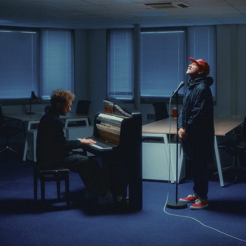 romān — Face D, reprises piano-voix, la pop francophone toute nue
